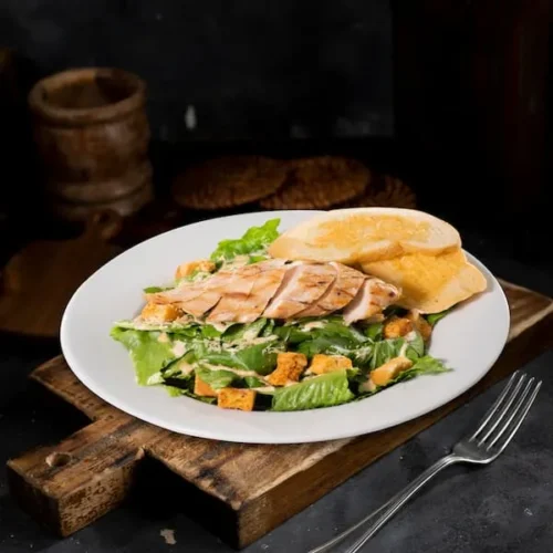 Ensalada Cesar con  Pollo